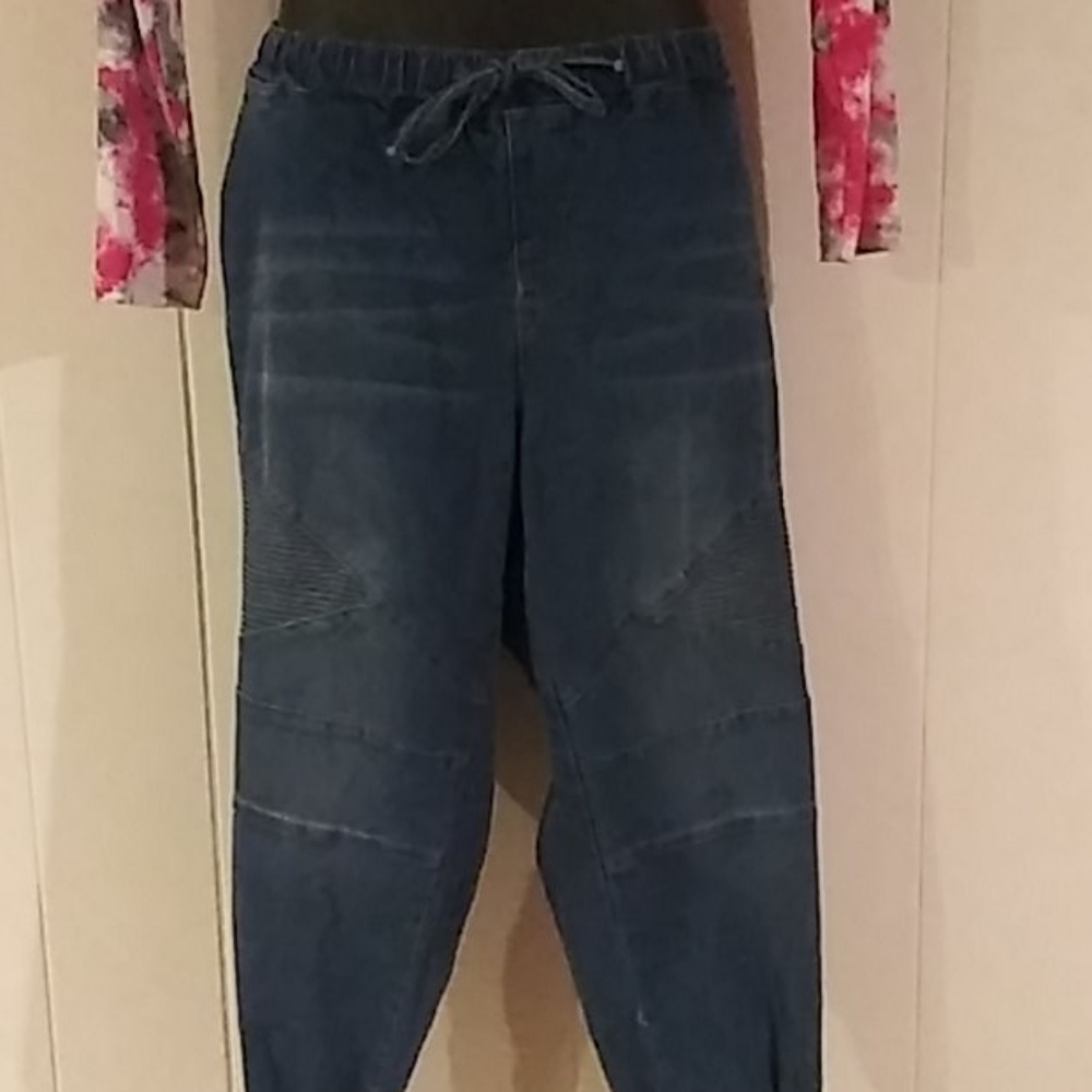 Moto Jeans